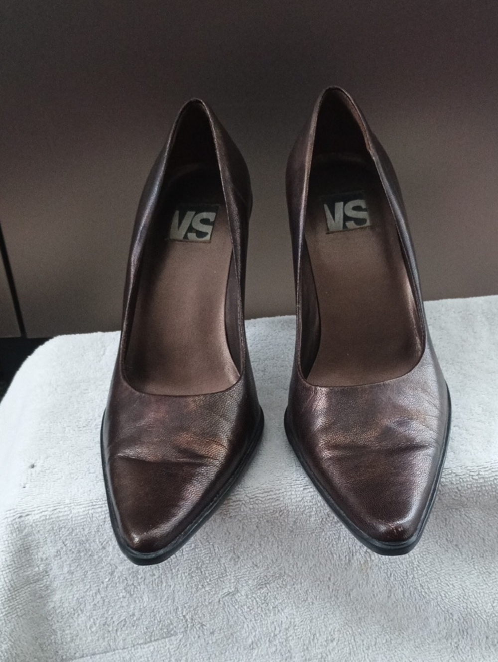 Victoria's Secret Metallic Brown Pointed-Toe Heels
